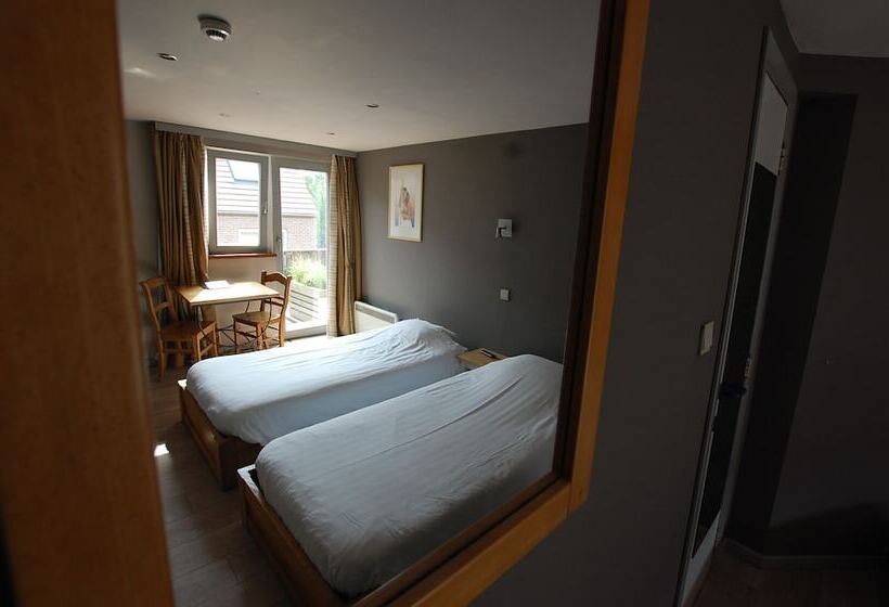 Номер Стандарт с Террасой, Piano 2   Mont St Guibert   Louvain La Neuve