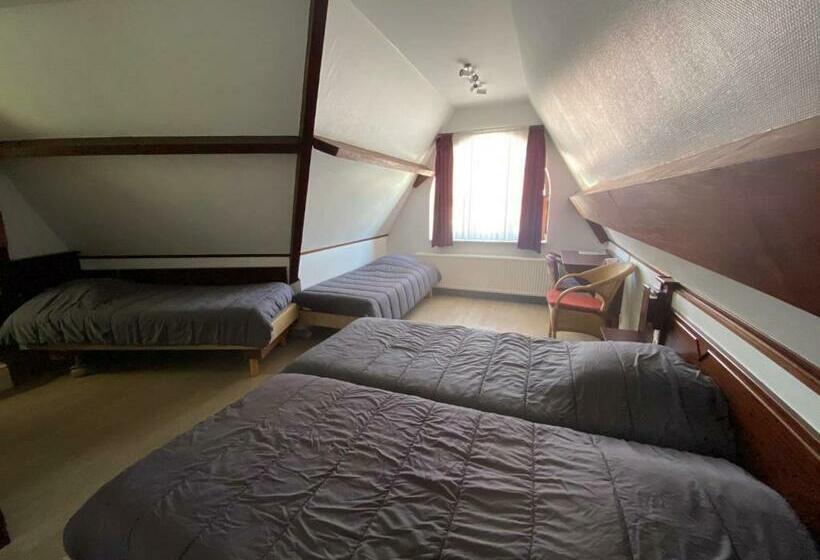 Семейный Номер, Vakantiecentrum Zeelinde