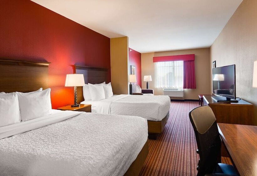 스위트, Best Western Plus Hudson Hotel & Suites