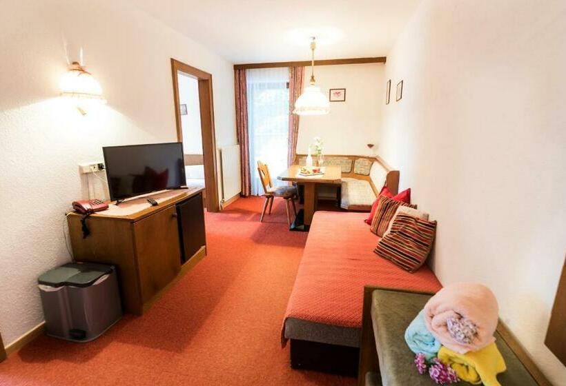 Люкс 2 Спальни, Quality Hosts Arlberg Hotel Gasthof Freisleben