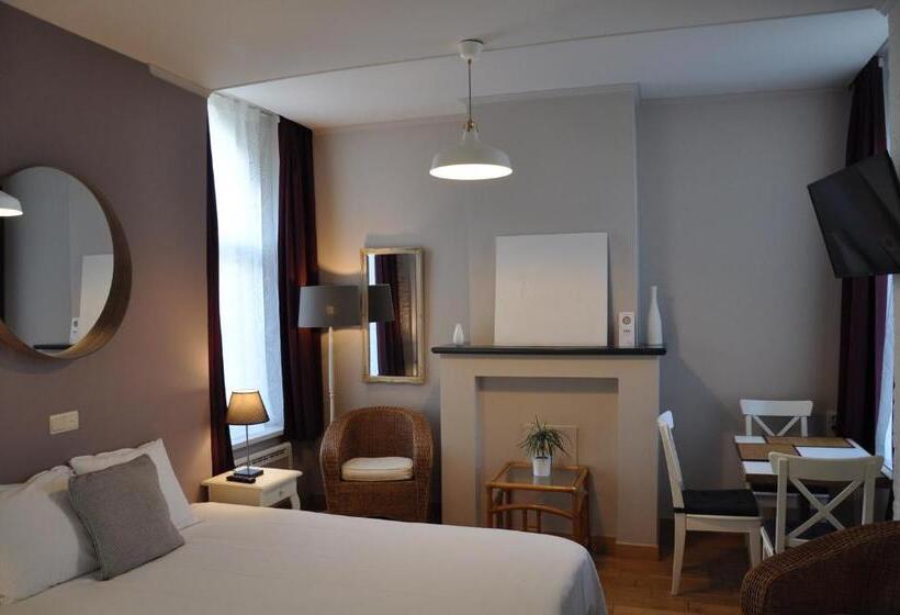 חדר משפחתי, Bon Accueil