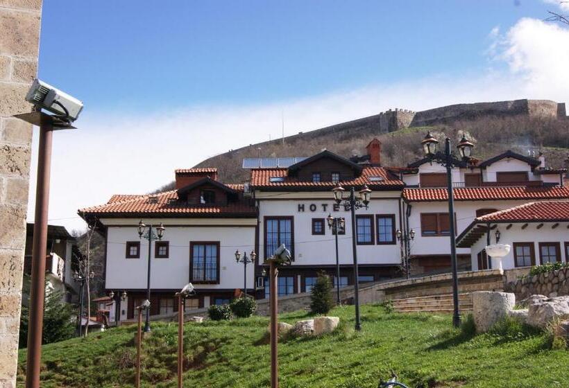 Номер Стандарт Трехместный, Prizreni