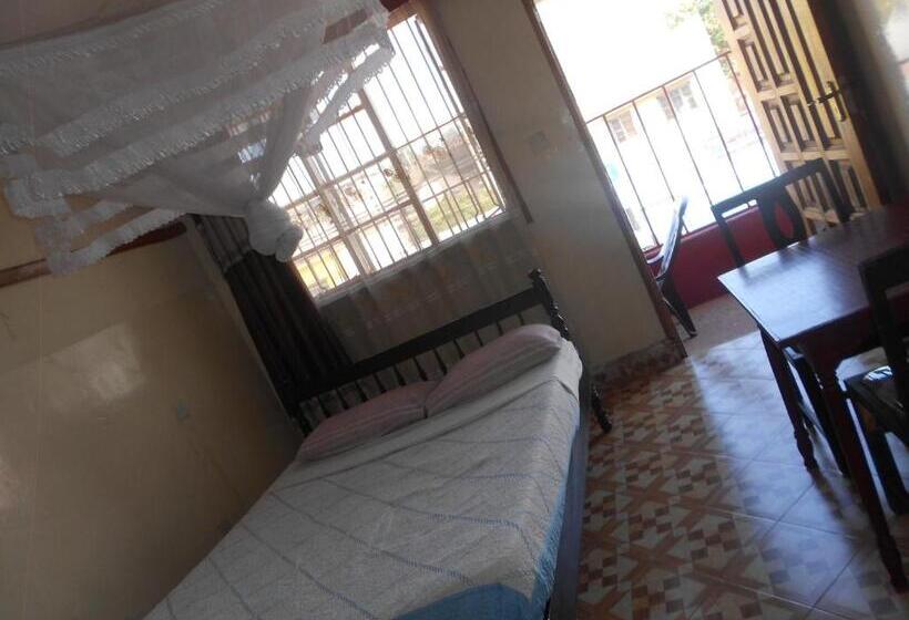 اتاق استاندارد با بالکن, Riversand Hotel With Lake Views,accra Street,kisumu,kenya