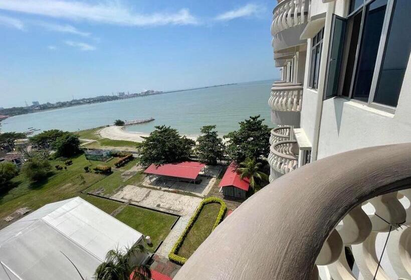 Апартаменты 2 Спальни, Glory Beach Resort Port Dickson Negeri Sembilan