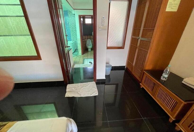 Дом 1 Спальня, Glory Beach Resort Port Dickson Negeri Sembilan