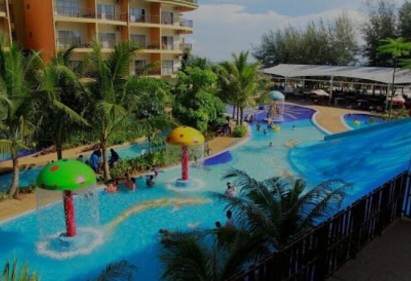 Студио Стандарт Вид на Бассейн, Gold Coast Rose Studio