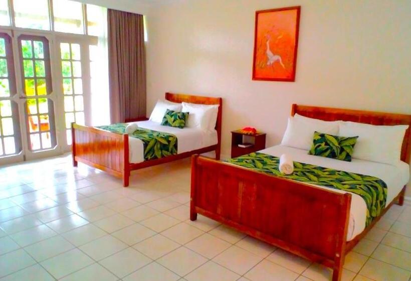 디럭스 스위트, Yatu Lau Lagoon Resort Fiji