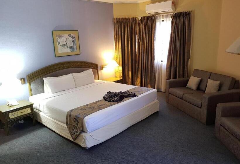 Семейный Номер, The Grand Beach Resort Port Dickson