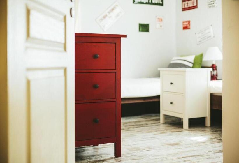Трехместный Номер Стандарт Совместная Ванная, 5 Vintage Guest House