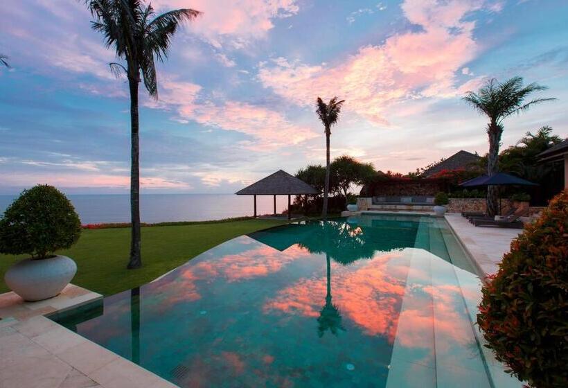 Вилла 3 Спальни, The Ungasan Clifftop Resort