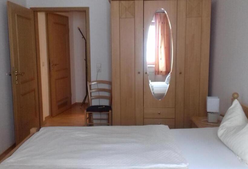 Номер Стандарт, Altstadtpension