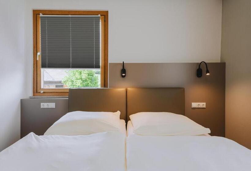 Family Suite, Die Pension Galle