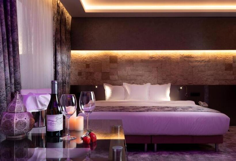 شقة غرفة واحدة, National Palace Wine & Spa