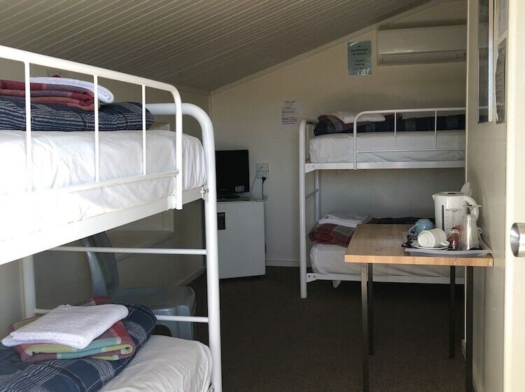 Номер Стандарт Трехместный, Kookaburra Lodge