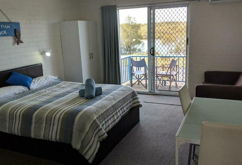 Номер Стандарт, Harrington Village Motel