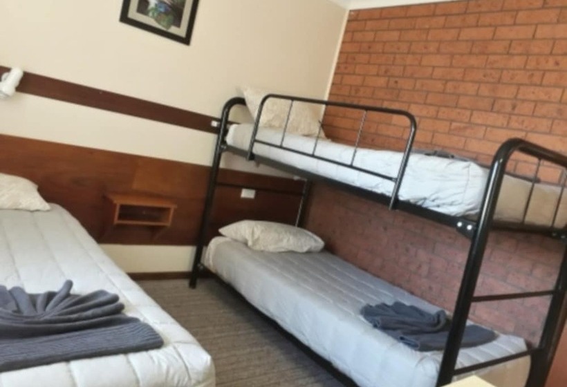 Апартаменты 2 Спальни, Castlereagh Motor Inn