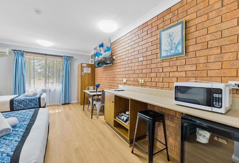 Номер Стандарт, Castlereagh Motor Inn