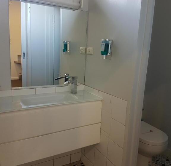 Номер Стандарт, Motel24seven And Apartments
