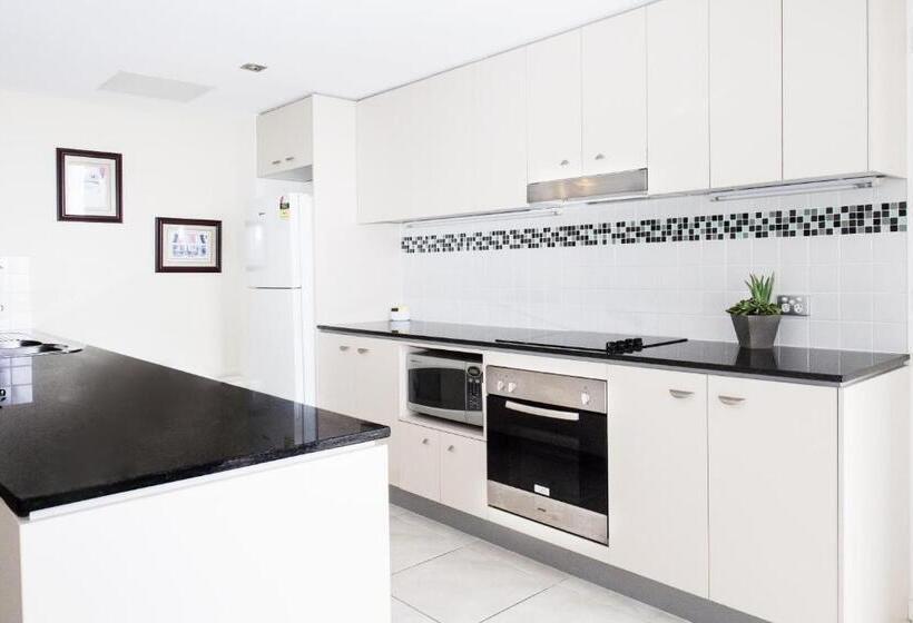 Апартаменты 3 Спальни Вид на Море, Ocean Views Resort Caloundra