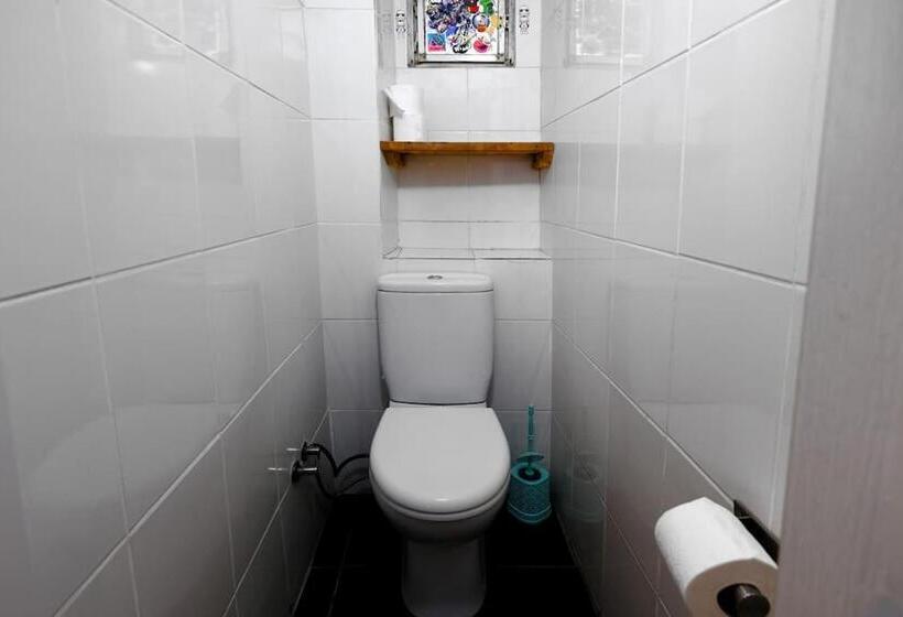 استودیوی استاندارد با چشم‌انداز دریا, Entire Apartment With Amazing Seaview Terrace Near Galata Tower