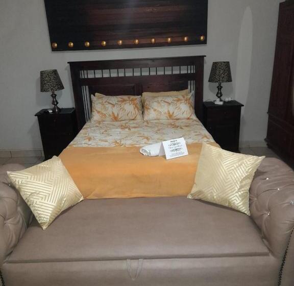 标准间, Charis Guesthouse
