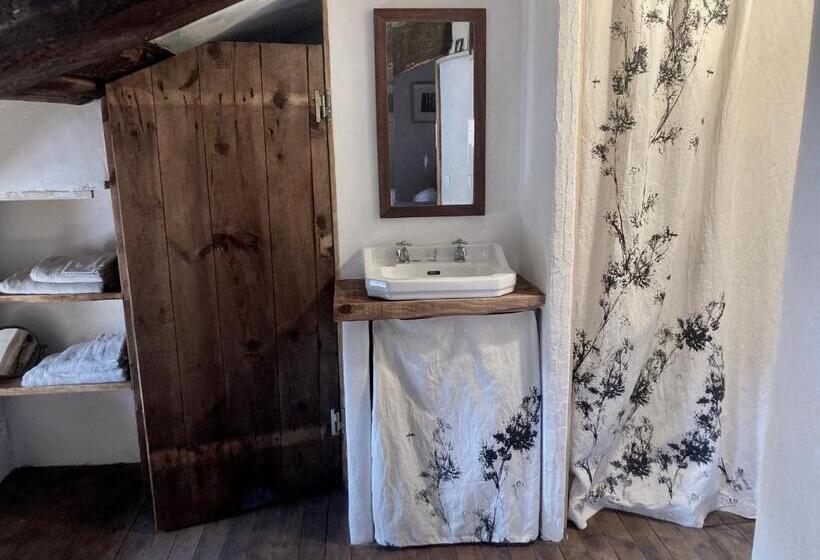 Номер Стандарт, Chambres Et Tables D Hôtes   Les Ateliers De Pontajou   Pèlerin Navette Gratuite à Saugues