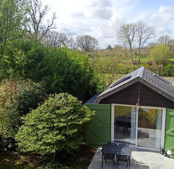 Четырехместный Номер Стандарт, Le Cottage Des Falaises