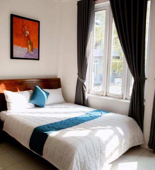 اتاق استاندارد با بالکن, Golden Guesthouse