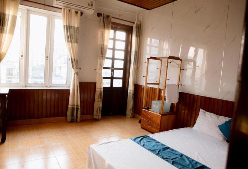 اتاق خانوادگی, Golden Guesthouse