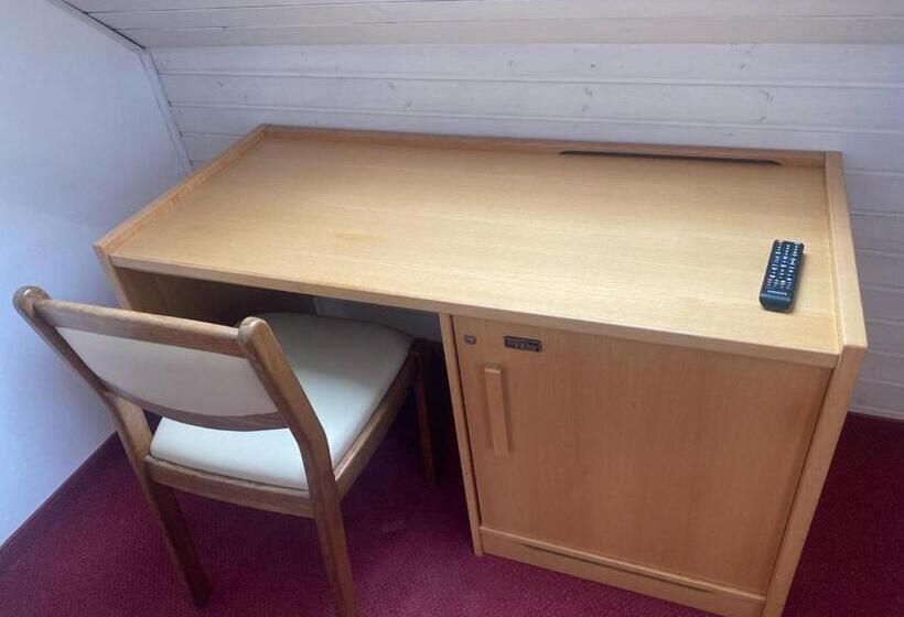 Номер Стандарт Индивидуальный, Room In Guest Room   Single Room With Shared Bathroom And Kitchen In Forbach