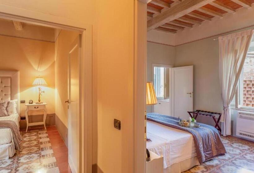 Номер Стандарт Трехместный, Florence Luxury Residence