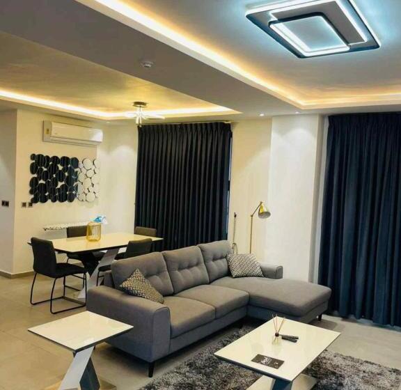 Апартаменты 3 Спальни, Park Apartments