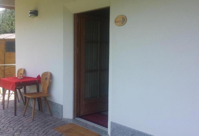 스탠다드 트리플 룸, B&b Rendena Chalet
