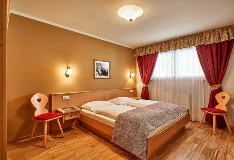 Апартаменты 1 Спальня с Балконом, Marmolada
