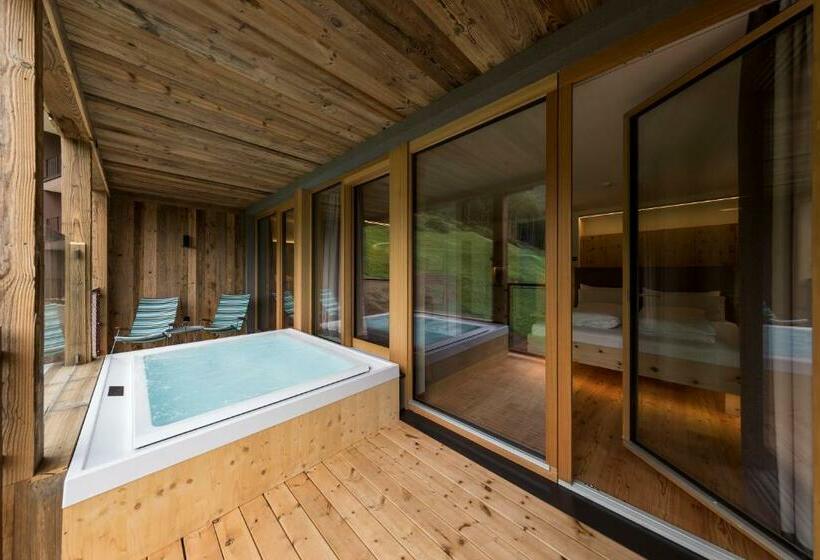 Люкс Повышенной Комфортности, Tonzhaus
