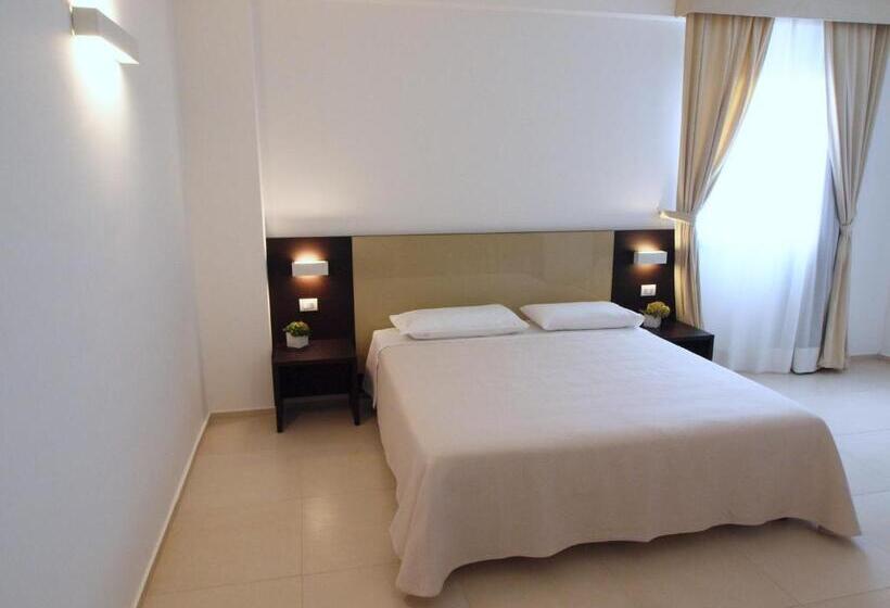 غرفة قياسية ثلاثية, Villa San Bartolo