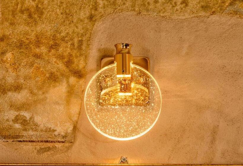 キングサイズベッドのデラックスルーム, Palazzo Falcinelli Luxury Room In Montepulciano Center With Elevator