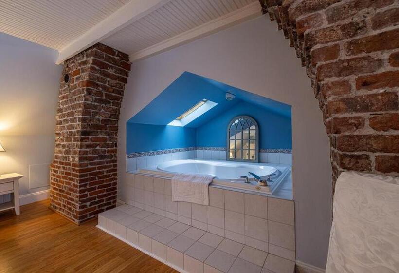 キングサイズベッドのスタンダードルーム, The Convent In Brigus