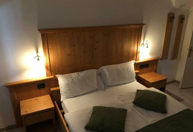 Номер Стандарт Трехместный, Albergo Alla Costa