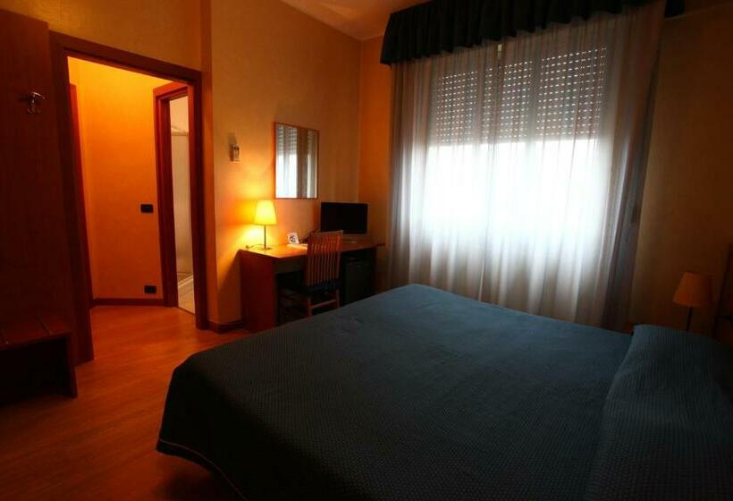 חדר סטנדרט, Lincoln