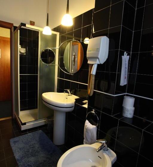 חדר סטנדרט, Lincoln