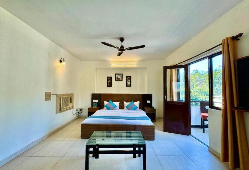 디럭스 패밀리 룸, Shelton Blu Resort Jim Corbett