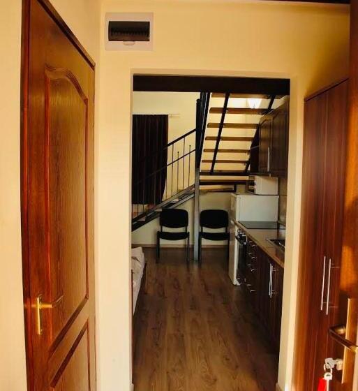 Апартаменты 1 Спальня, Viktor Vendégház és Apartmanház