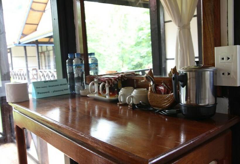 발코니가 있는 스탠다드 방갈로, Phaxang Resort Nong Khiaw
