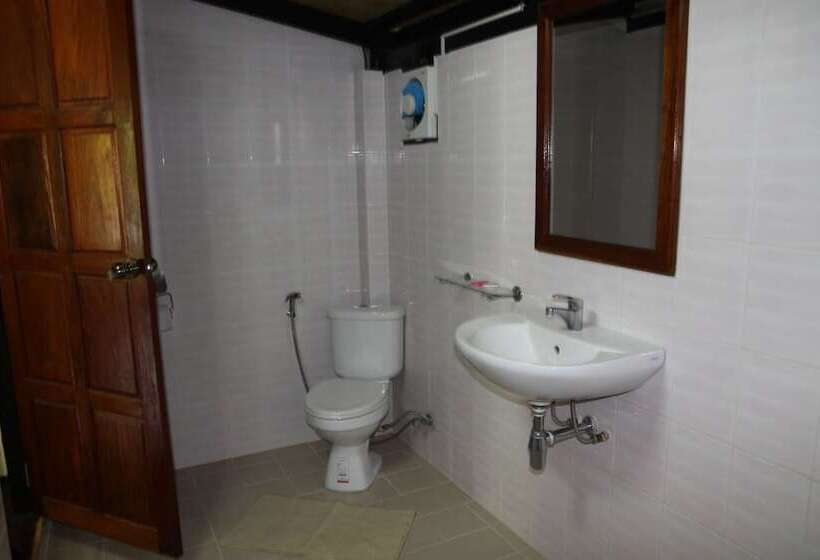 발코니가 있는 스탠다드 방갈로, Phaxang Resort Nong Khiaw