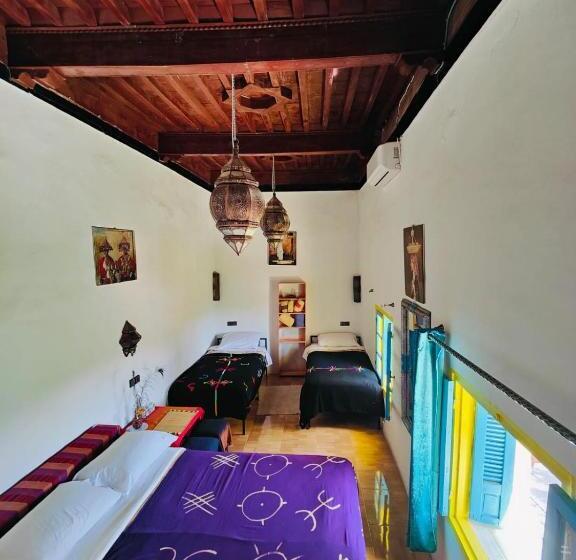 اتاق استاندارد چهار تخته, Le Retour Au Calme Maison D Hôtes