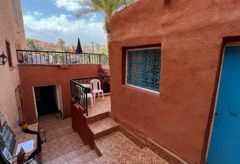 اتاق استاندارد با سرویس بهداشتی مشترک, Le Retour Au Calme Maison D Hôtes