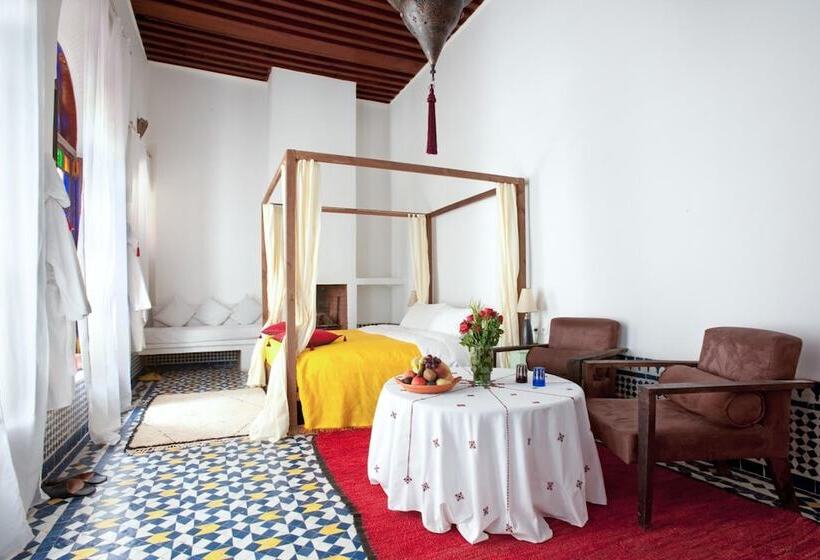 سوییت, Riad Tizwa Fes