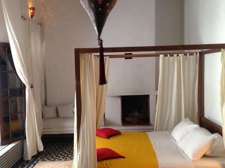 سوییت, Riad Tizwa Fes