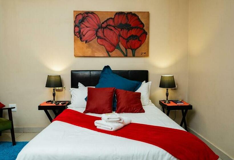 Номер Стандарт, Riverbank Lodge